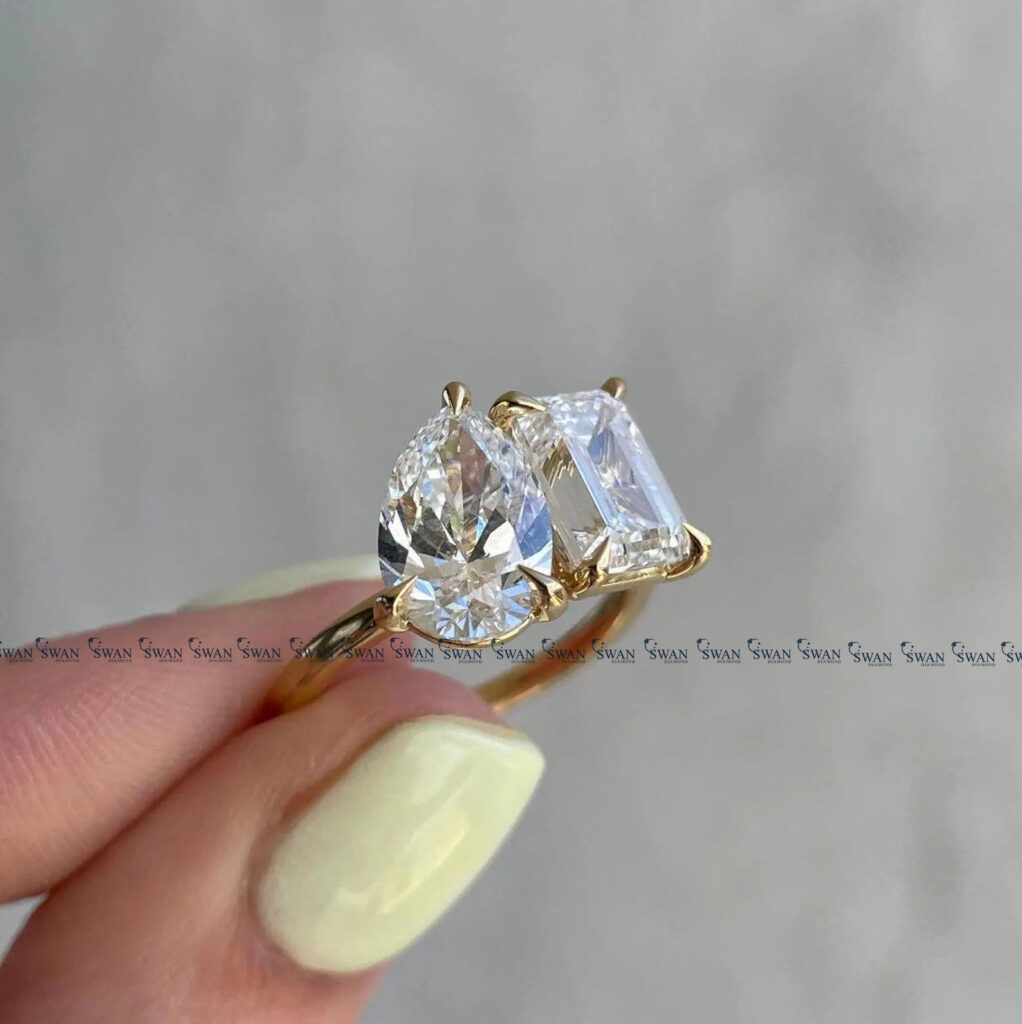 Toi Et Moi Pear And Emerlad Lab Grown Diamond Engagement Ring For Women