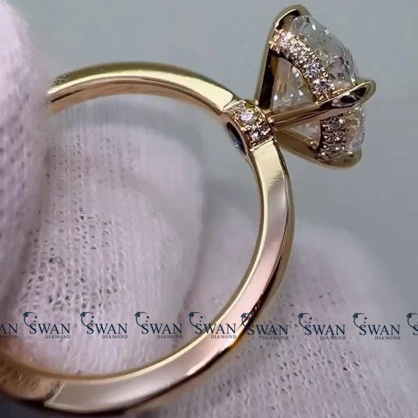 IGI Certifed Unique Hidden Halo Oval Cut Solitaire Lab Grown Diamond Engagment Ring